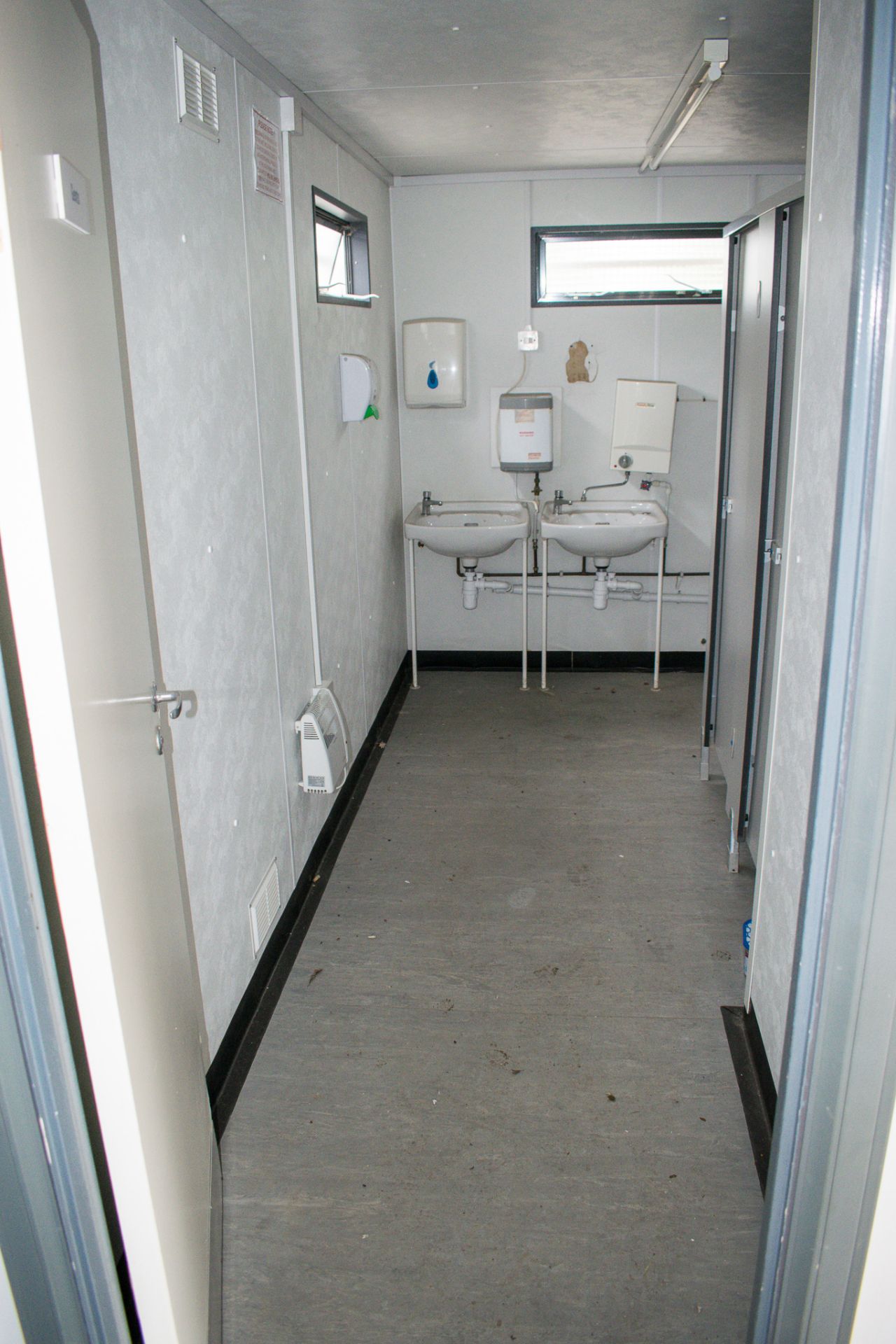 32 foot x 10 foot anti vandal office / toilet block comprising office in one half and ladies and - Image 10 of 13