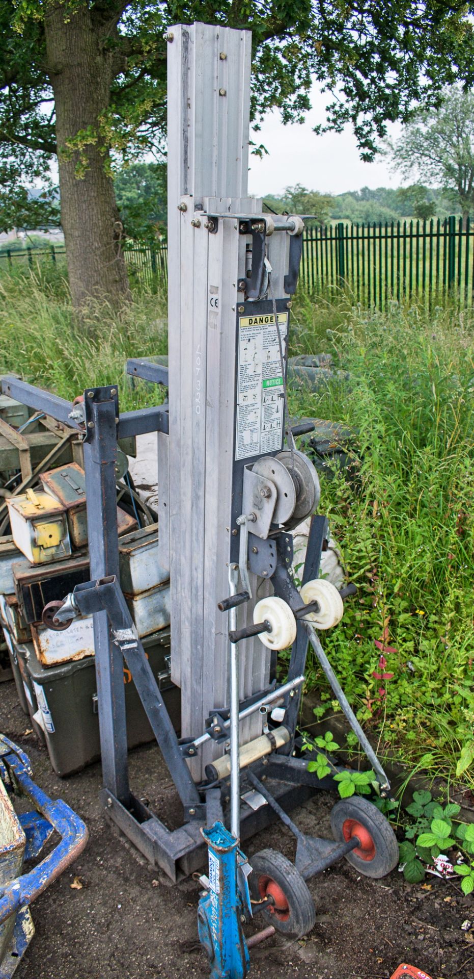 LGA-20 manual site hoist A616469 - Image 2 of 2
