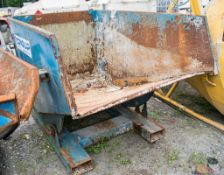 Steel tipping skip A624427