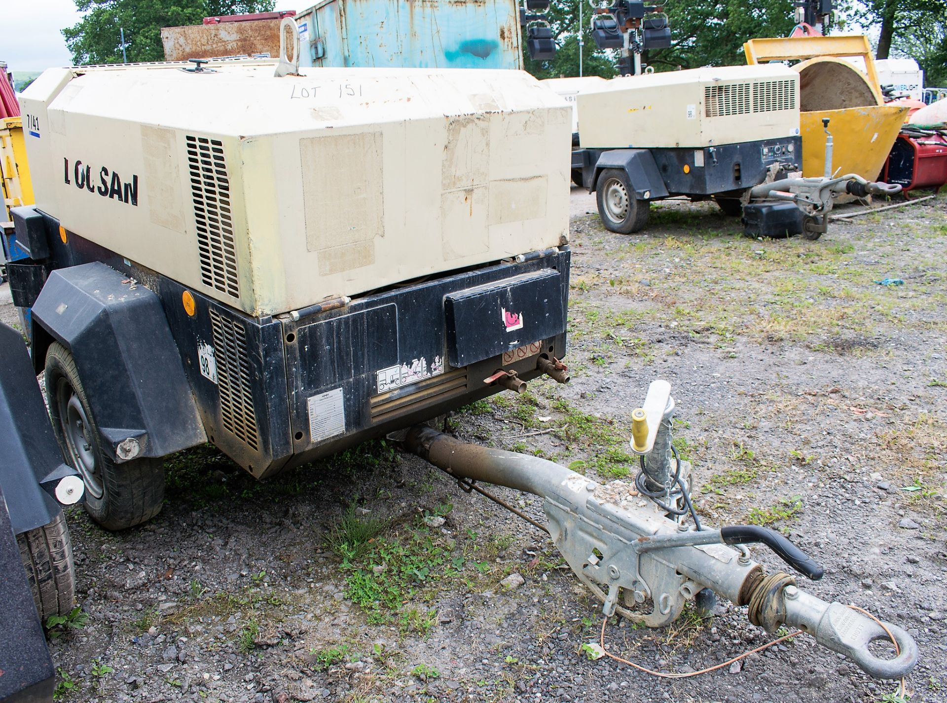 Doosan 7/41 diesel driven mobile air compressor Year: 2013 S/N: 432289 Recorded Hours: 426 A602696