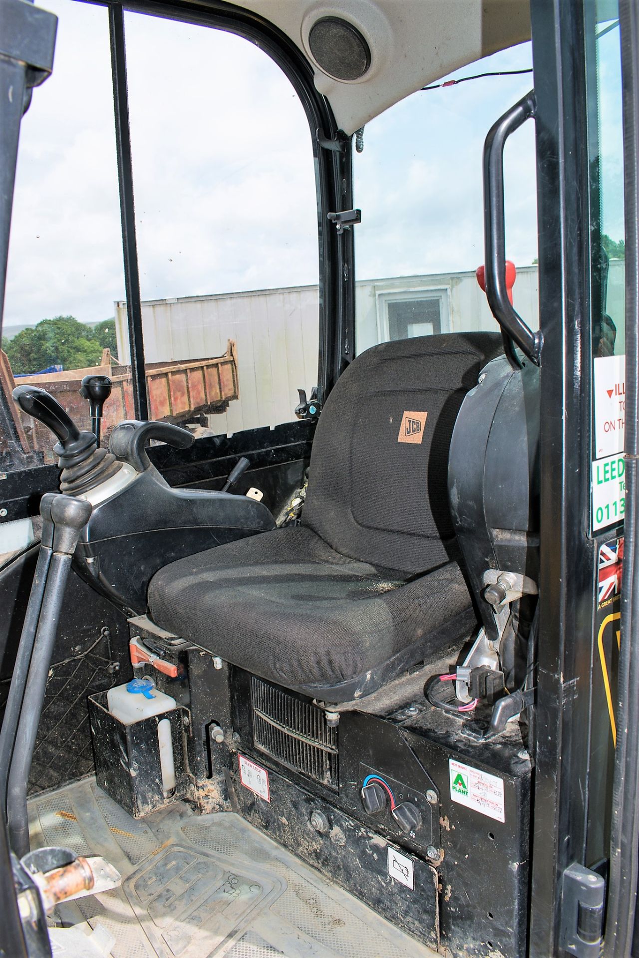 JCB 8026 2.6 tonne rubber tracked mini excavator  Year: 2013 S/N: 1779683 Recorded Hours: 1356 - Image 12 of 12