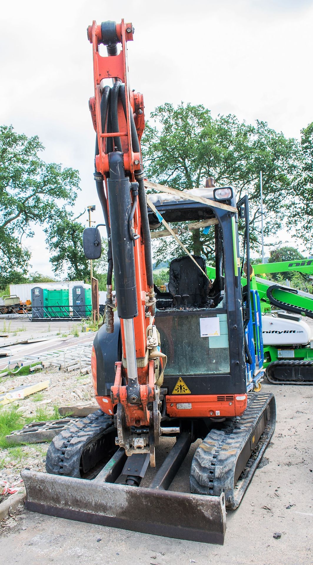 Kubota U27-4 2.8 tonne rubber tracked mini excavator Year: 2016 S/N: 58747 A739016 ** Subject to - Image 5 of 12