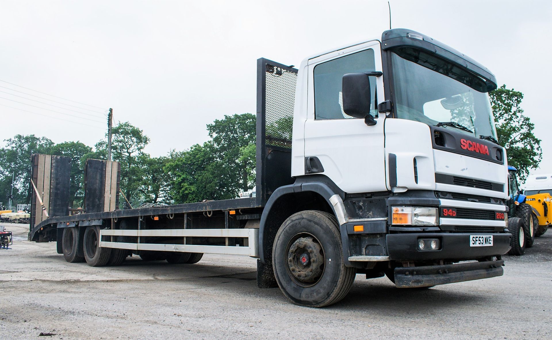 Scania 4-SRS 94D 260 26 tonne 6 wheel Beaver tail plant lorry - Image 2 of 12