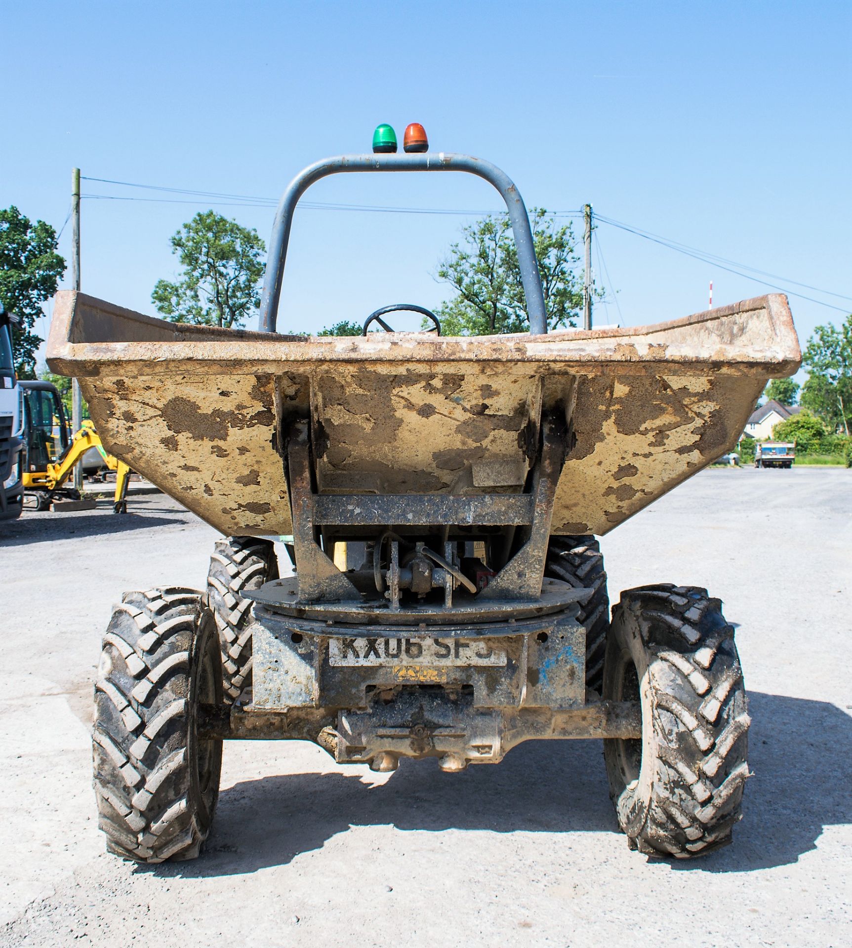 Benford Terex 3 tonne swivel skip dumper Year: 2006 S/N: E604ES122 Recorded Hours: Not displayed ( - Image 5 of 15