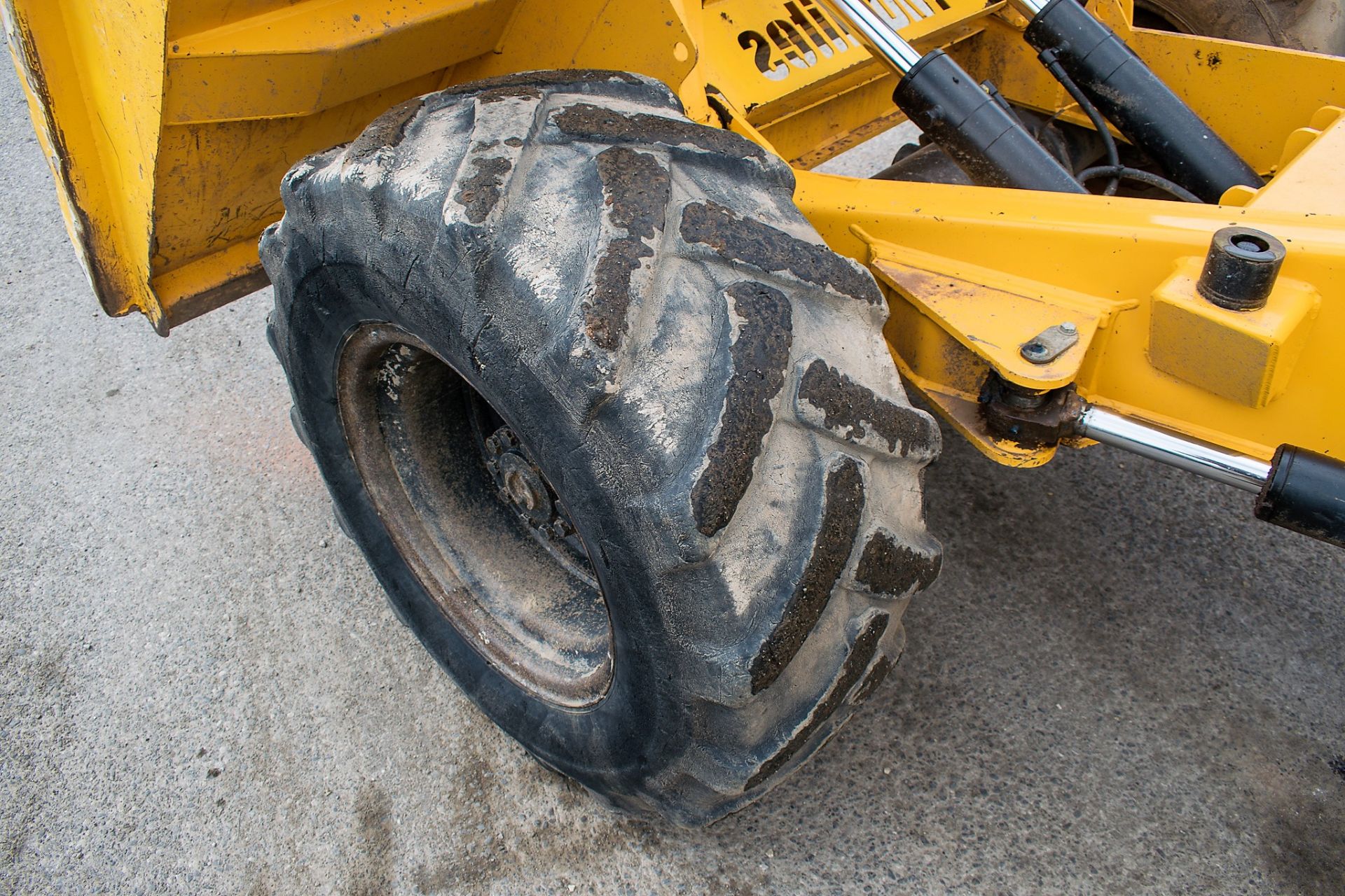 Thwaites 6 tonne straight skip dumper Year: 2005 S/N: 7A7418 Recorded Hours: 4287 1898 - Image 9 of 13