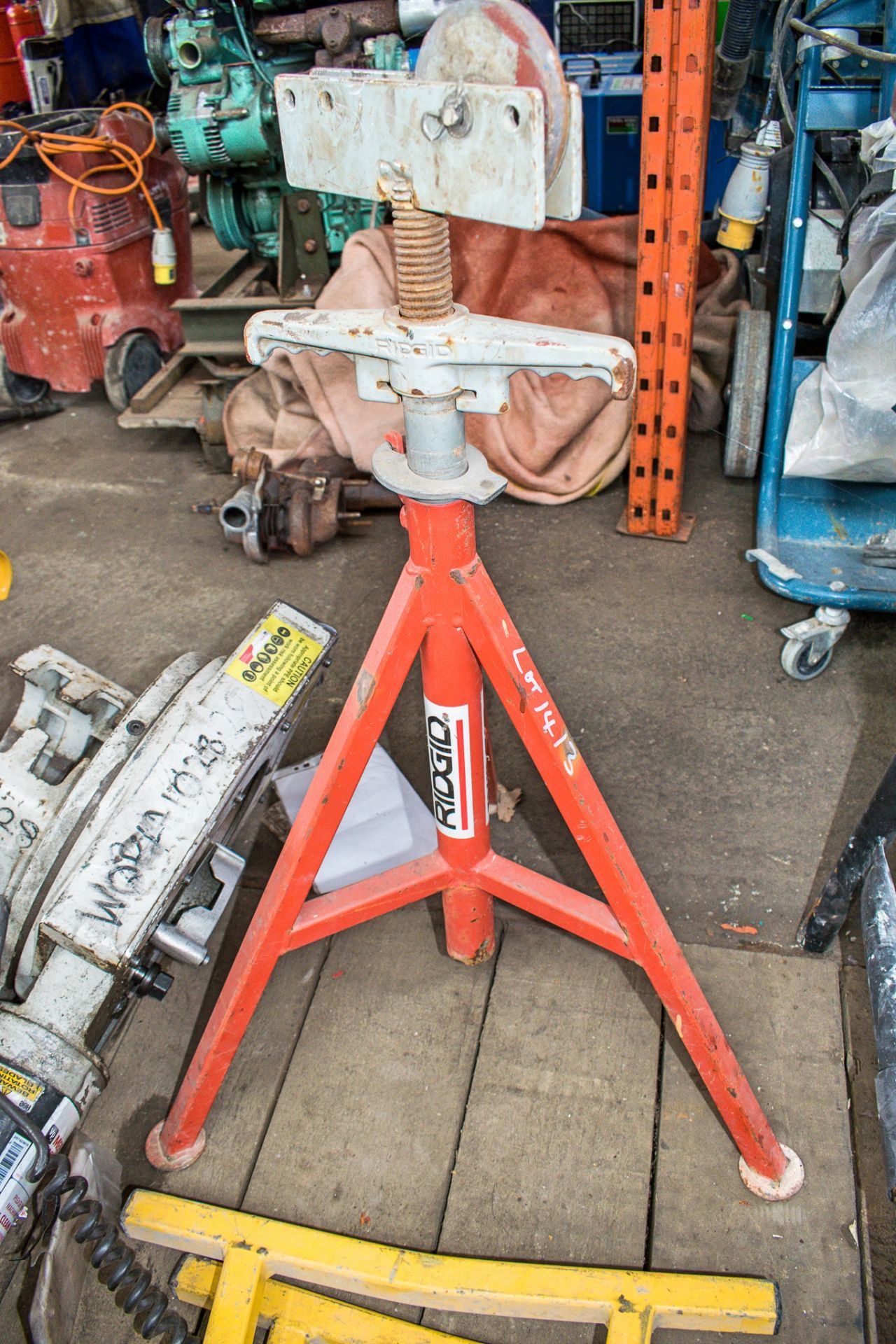 Ridgid pipe stand