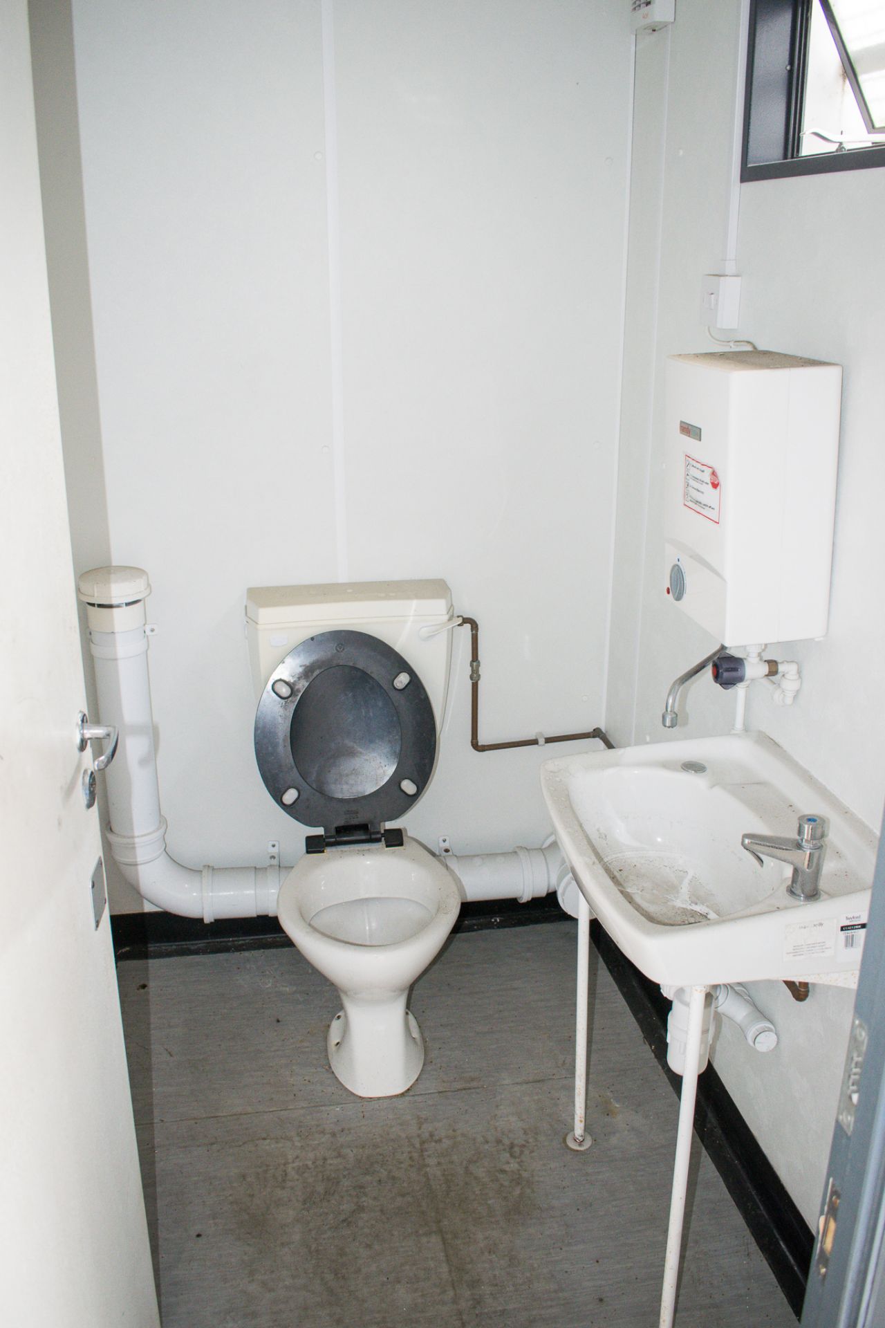 32 foot x 10 foot anti vandal canteen / toilet shower block comprising canteen with sink unit in one - Image 16 of 16