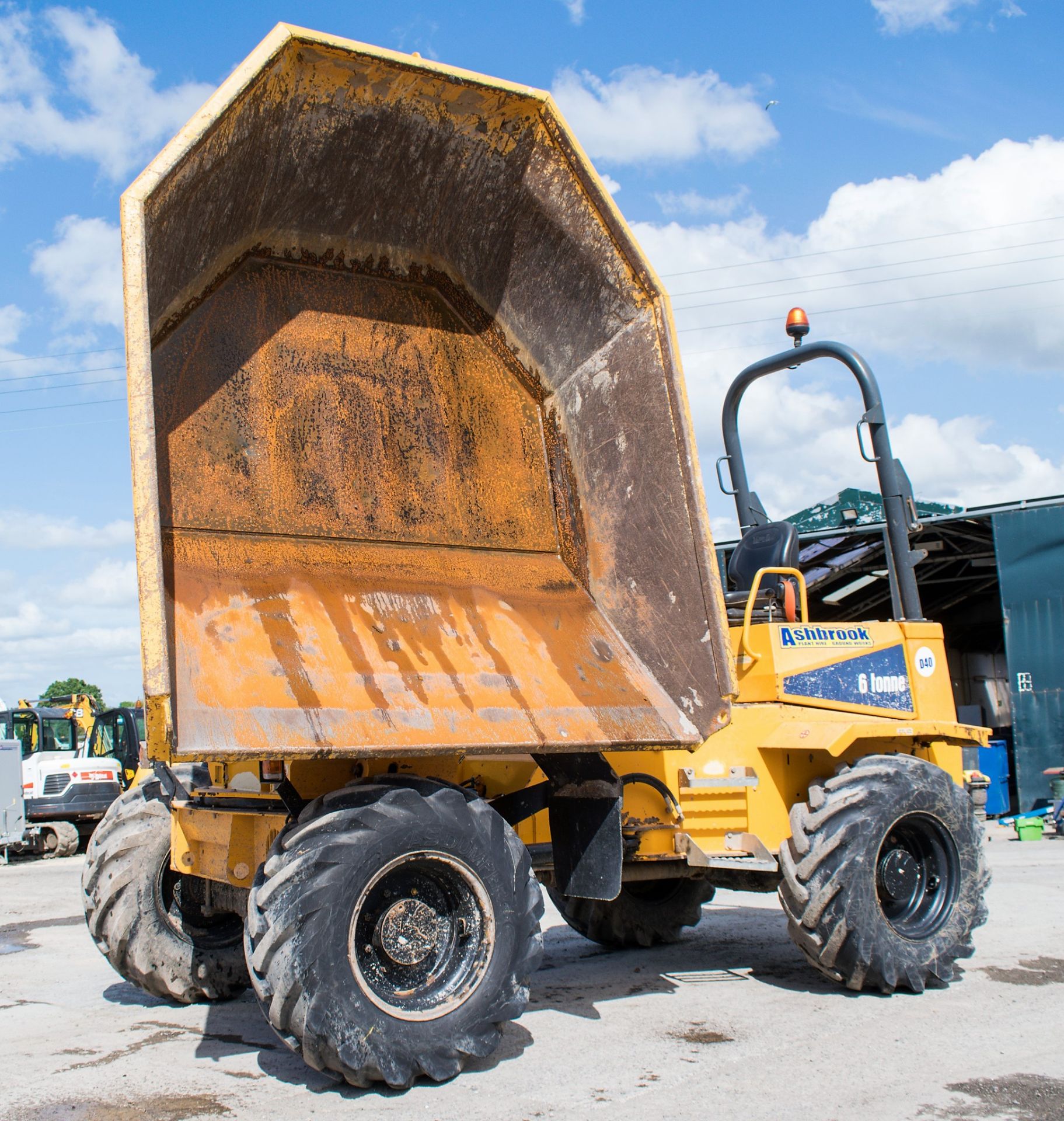 Thwaites 6 tonne swivel skip dumper Year: 2013 S/N: C5599 Recorded Hours: 1645 D40 - Image 7 of 14