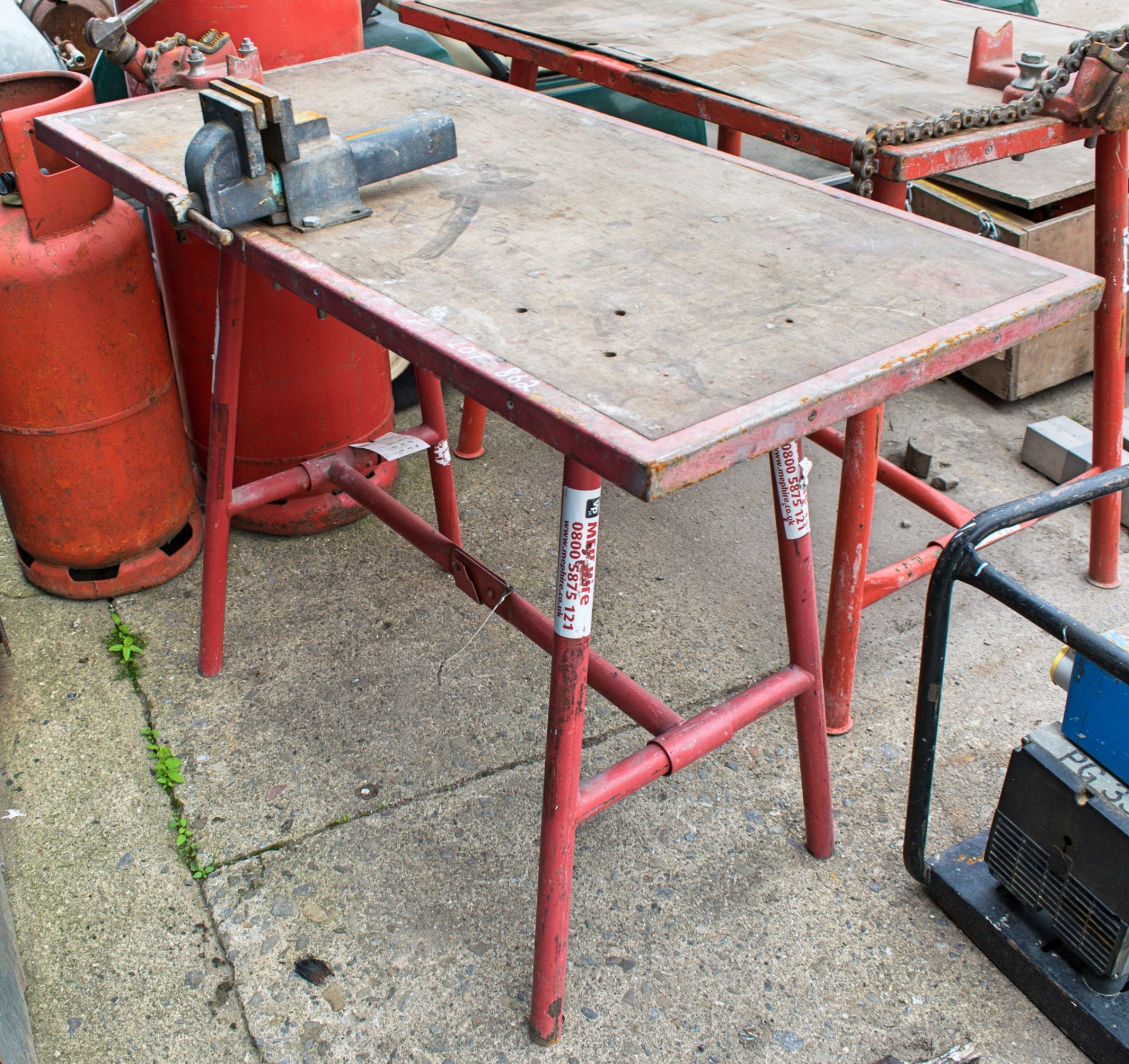 Steel site bench c/w pipe & bench vice