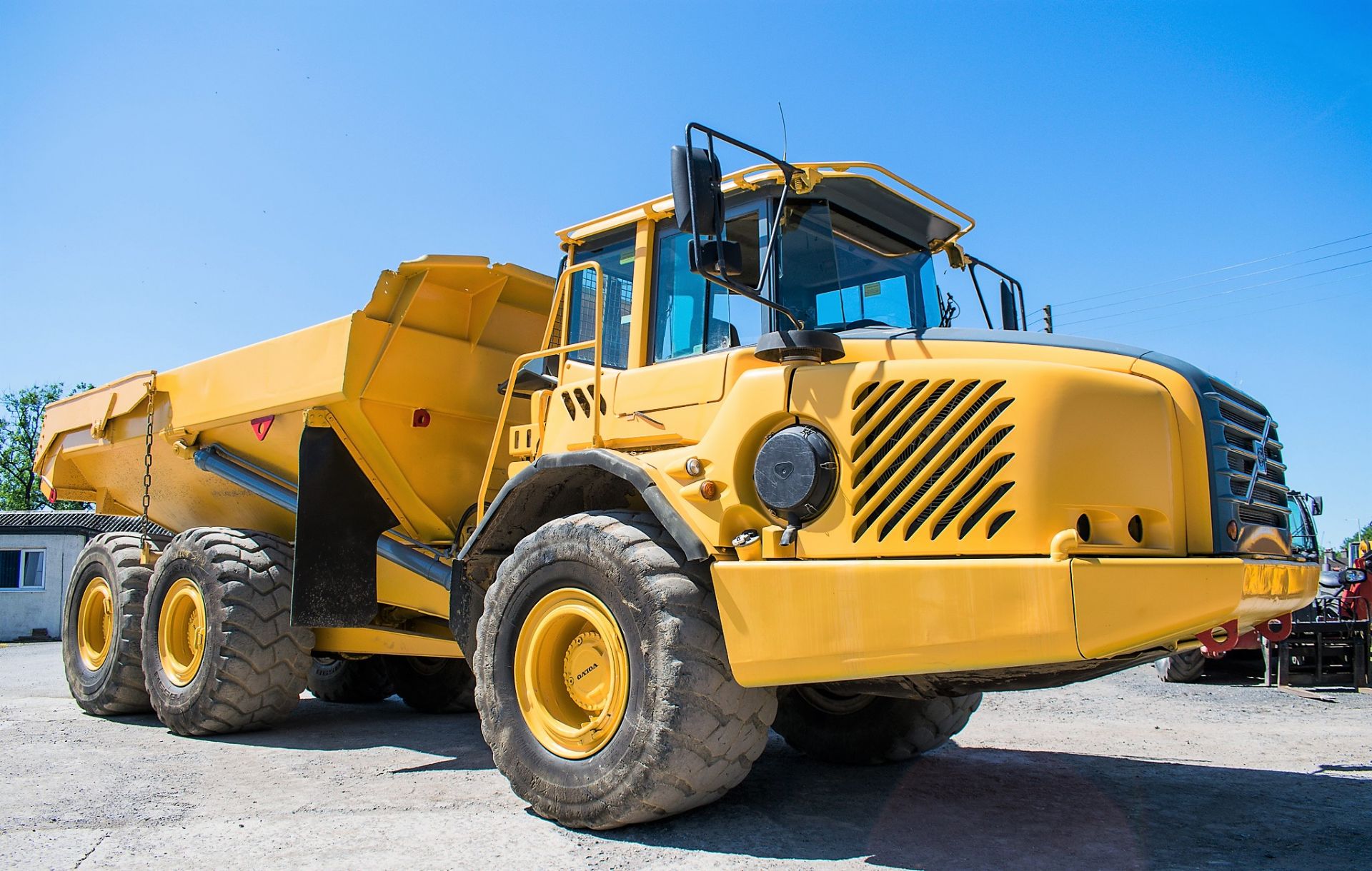 Volvo A30D 30 tonne 6 wheel articulated dump truck Year: 2002 S/N: AD30DV10152 Recorded Hours: 16644 - Image 2 of 17