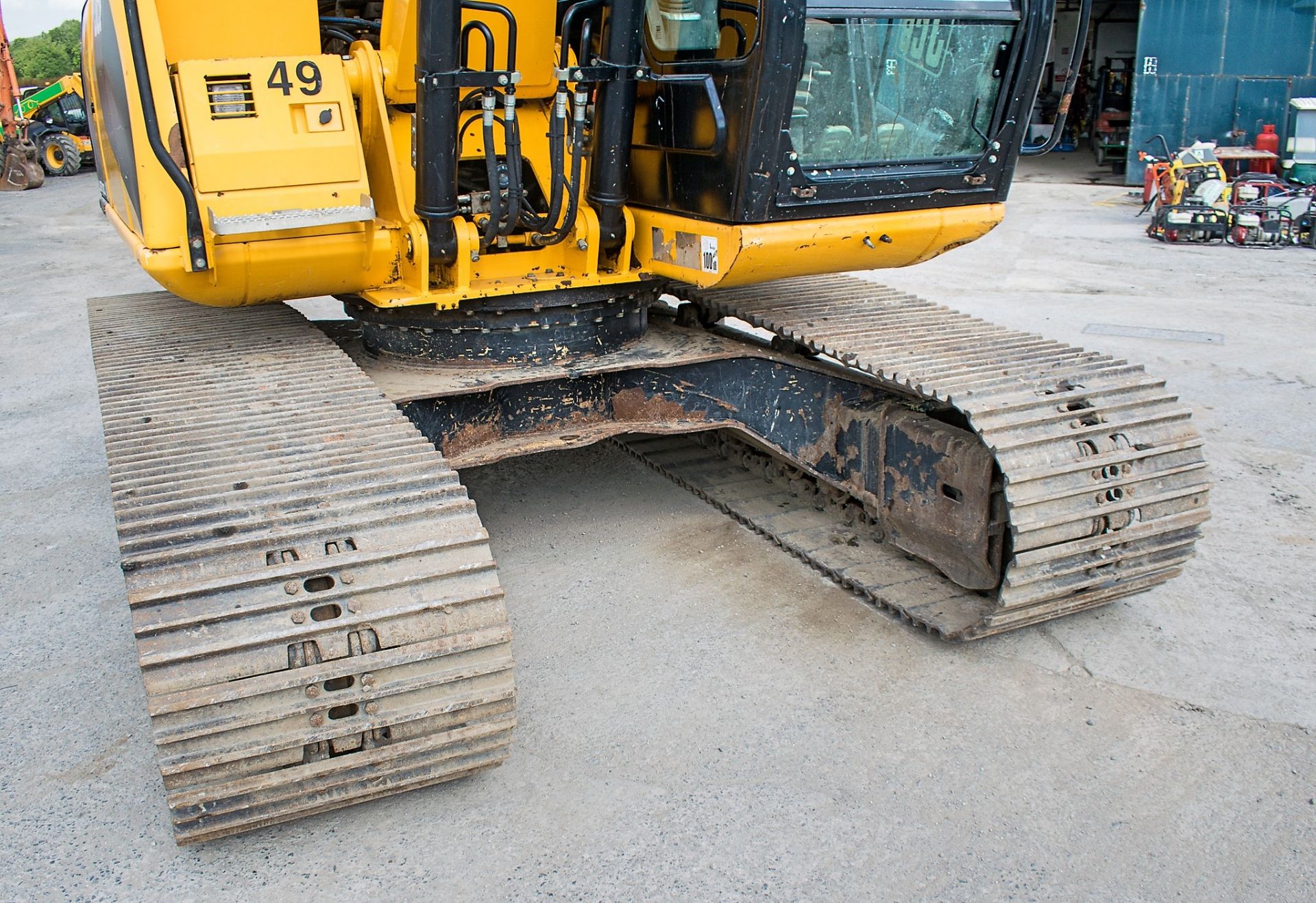 JCB JS 130 LC 13 tonne steel tracked excavator Year: 2013 Seriel Number : 1786698 Recorded hours: - Image 10 of 13