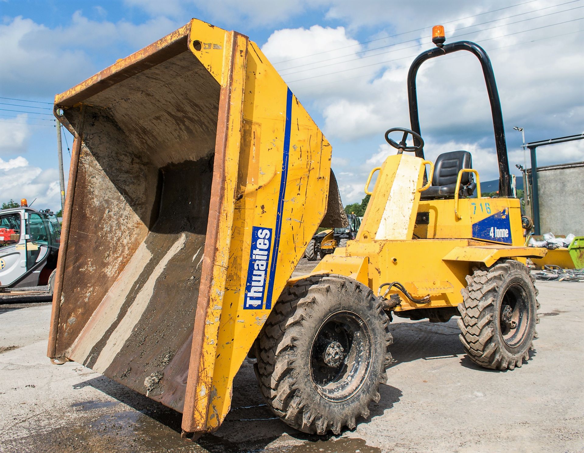 Thwaites 4 tonne straight skip dumper Year: 2004 S/N: 5620 Recorded Hours: 2608 716 - Image 7 of 14