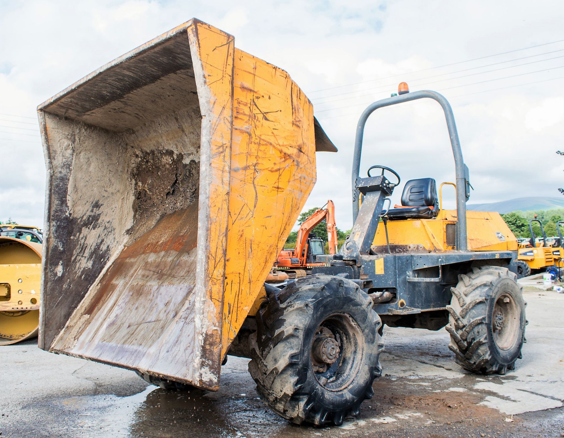 Benford Terex 6 tonne straight skip dumper Year: 2007 S/N: E701FW097 Recorded Hours: 4429 1970 - Image 7 of 15