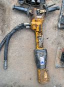 JCB hydraulic anti vibe breaker A660763 ** Parts missing **