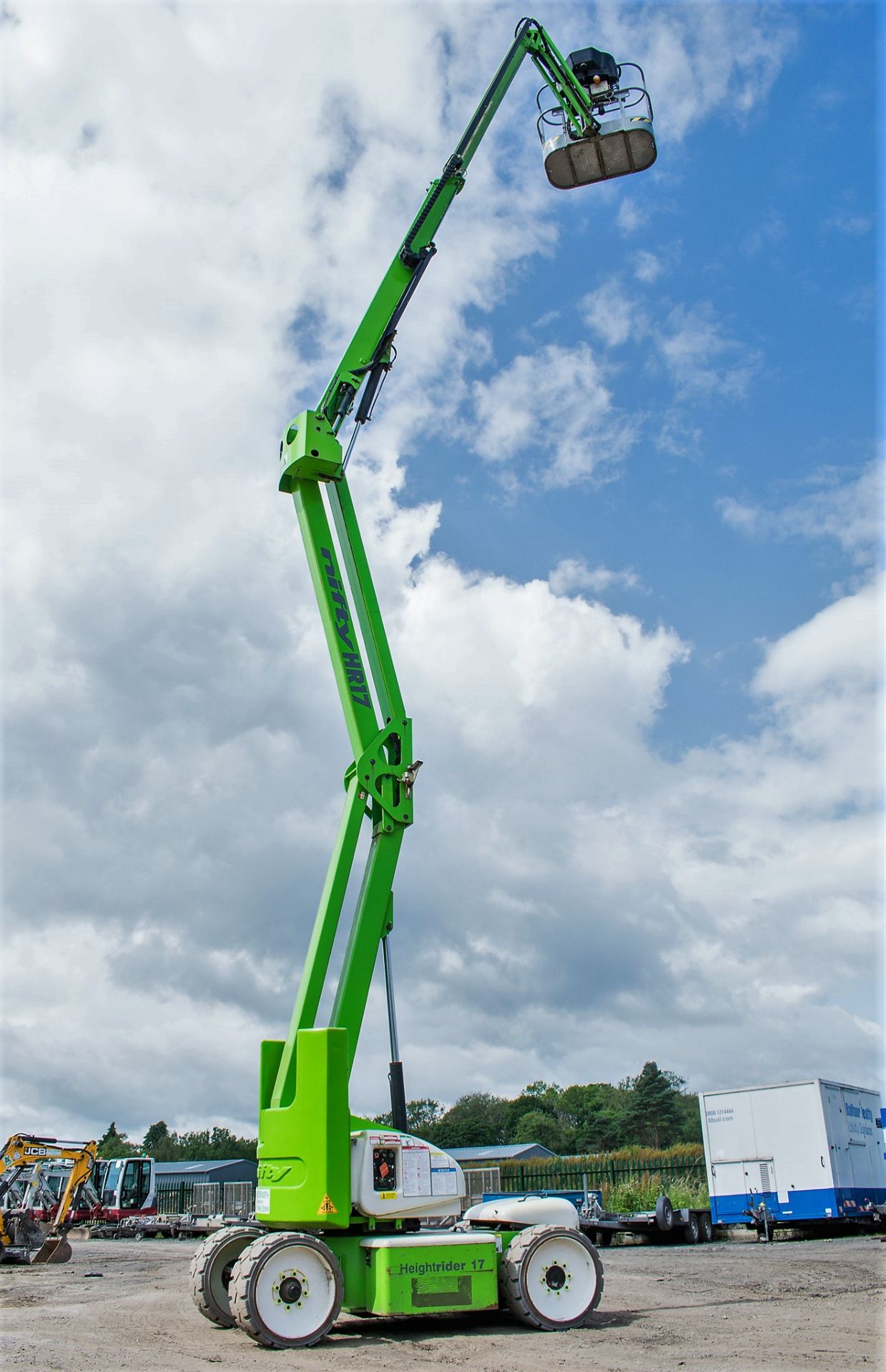 Nifty HR17NE battery electric articulated boom access platform Year: 2011 S/N: 20239 Recorded Hours: - Image 7 of 9
