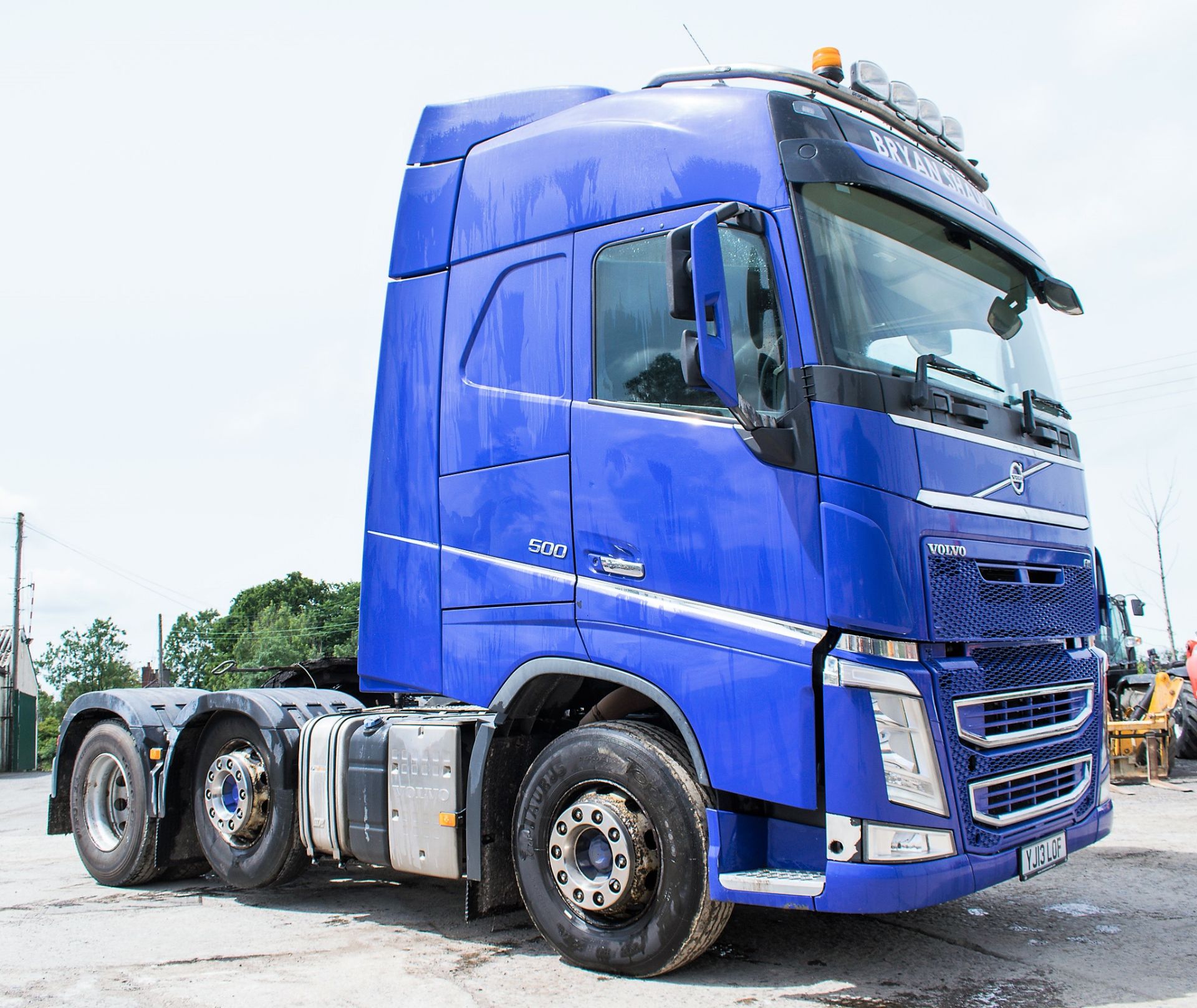 Volvo FH 500 6 x 2 tractor unit  Reg No: YJ13 LOF Date of first registration: 17/07/2013 MOT - Image 2 of 15