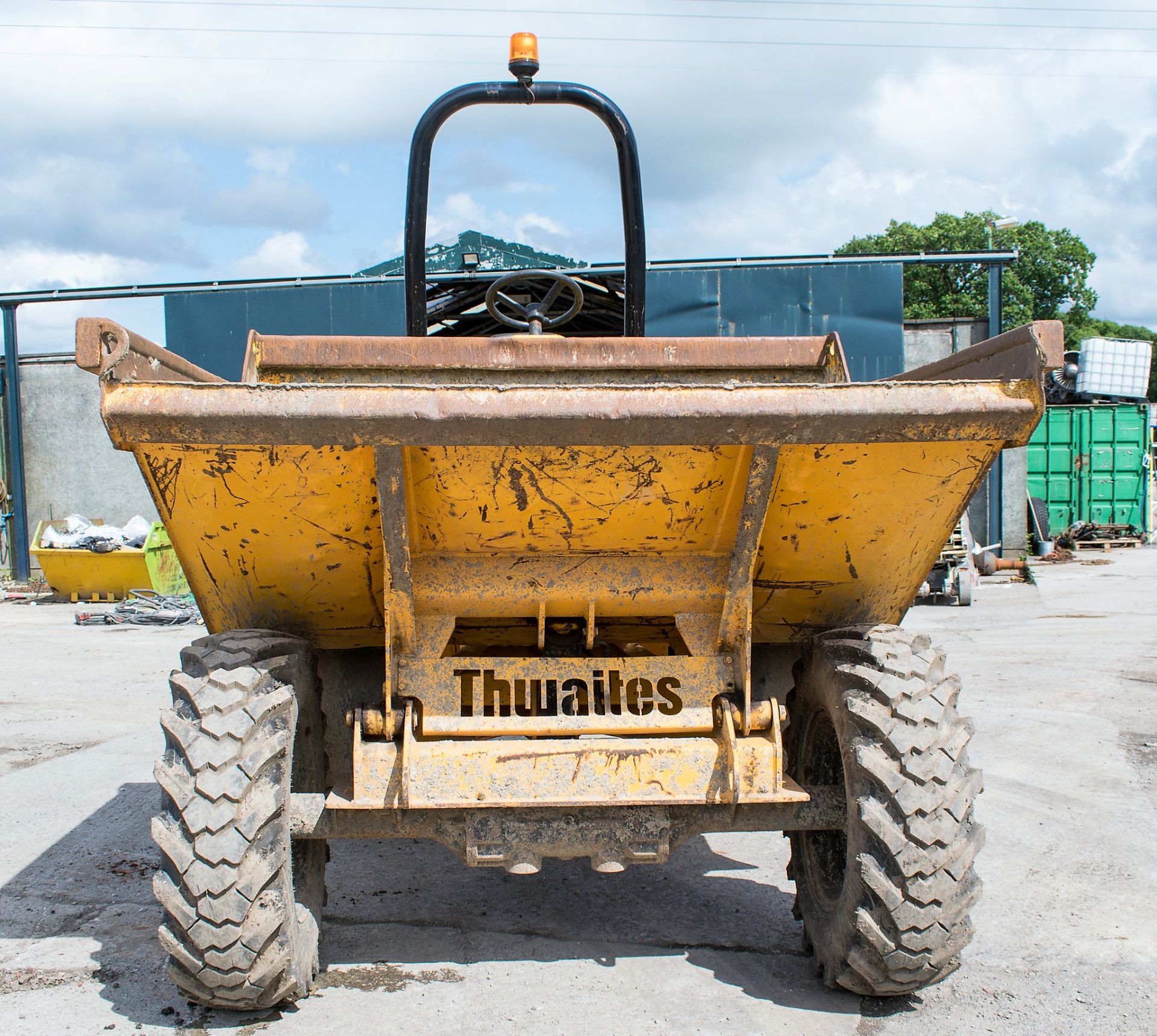 Thwaites 4 tonne straight skip dumper Year: 2004 S/N: 5620 Recorded Hours: 2608 716 - Image 5 of 14