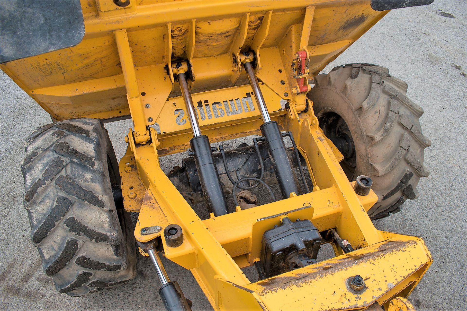 Thwaites 6 tonne straight skip dumper Year: 2005 S/N: 7A7418 Recorded Hours: 4287 1898 - Image 8 of 13