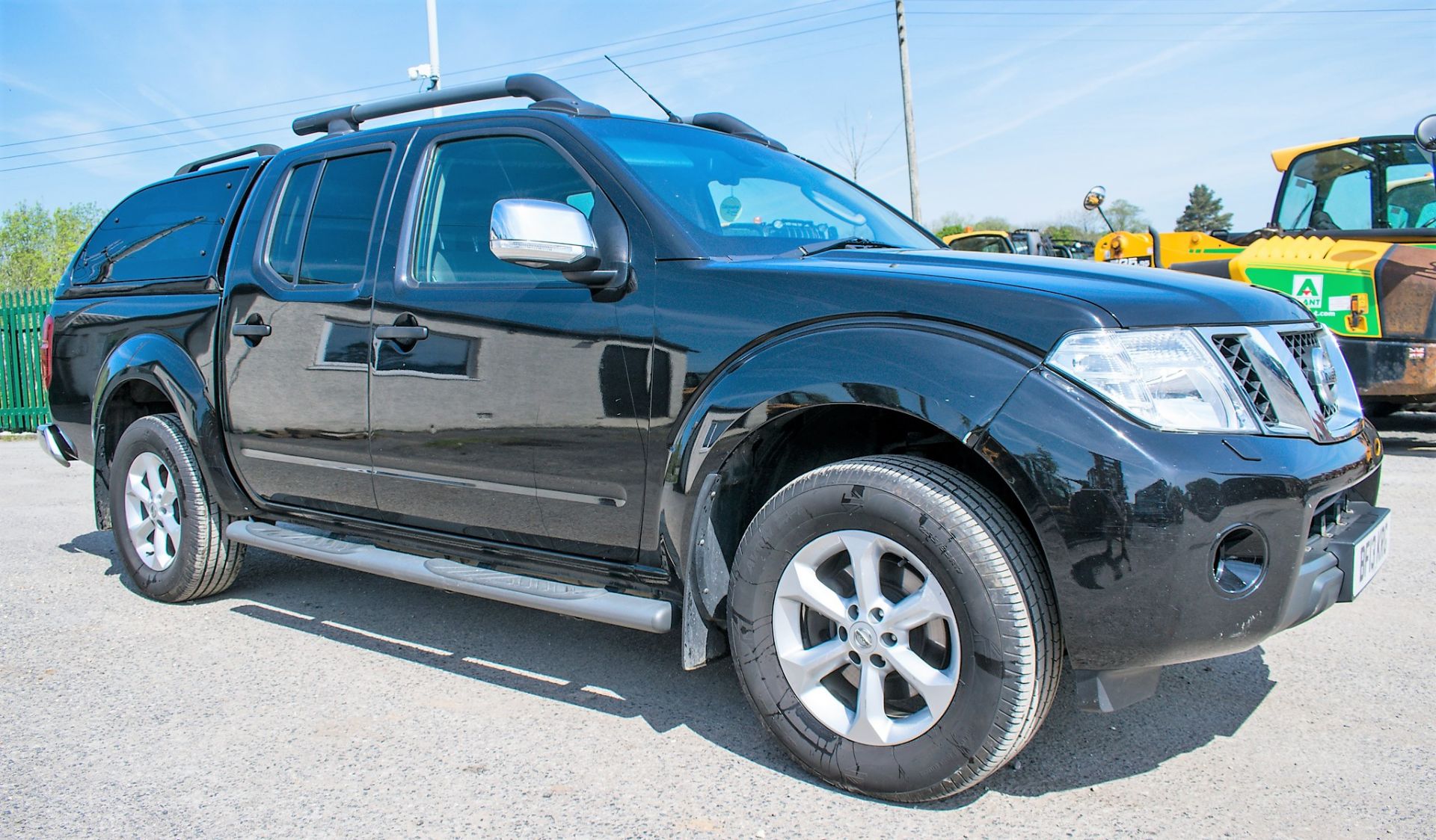 Nissan Navara YD25 SE Manual double cab 4wd pick up  Registration Number:  BF13 KRG  Date of - Image 2 of 13