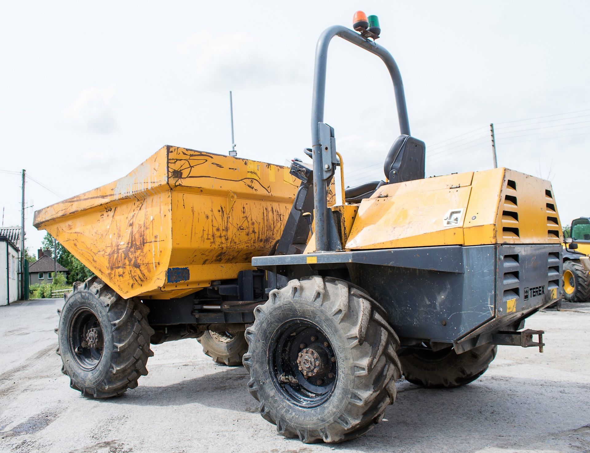 Benford Terex 6 tonne straight skip dumper Year:2010 S/N: 2807 Recorded Hours: 2695 1839 - Image 3 of 15