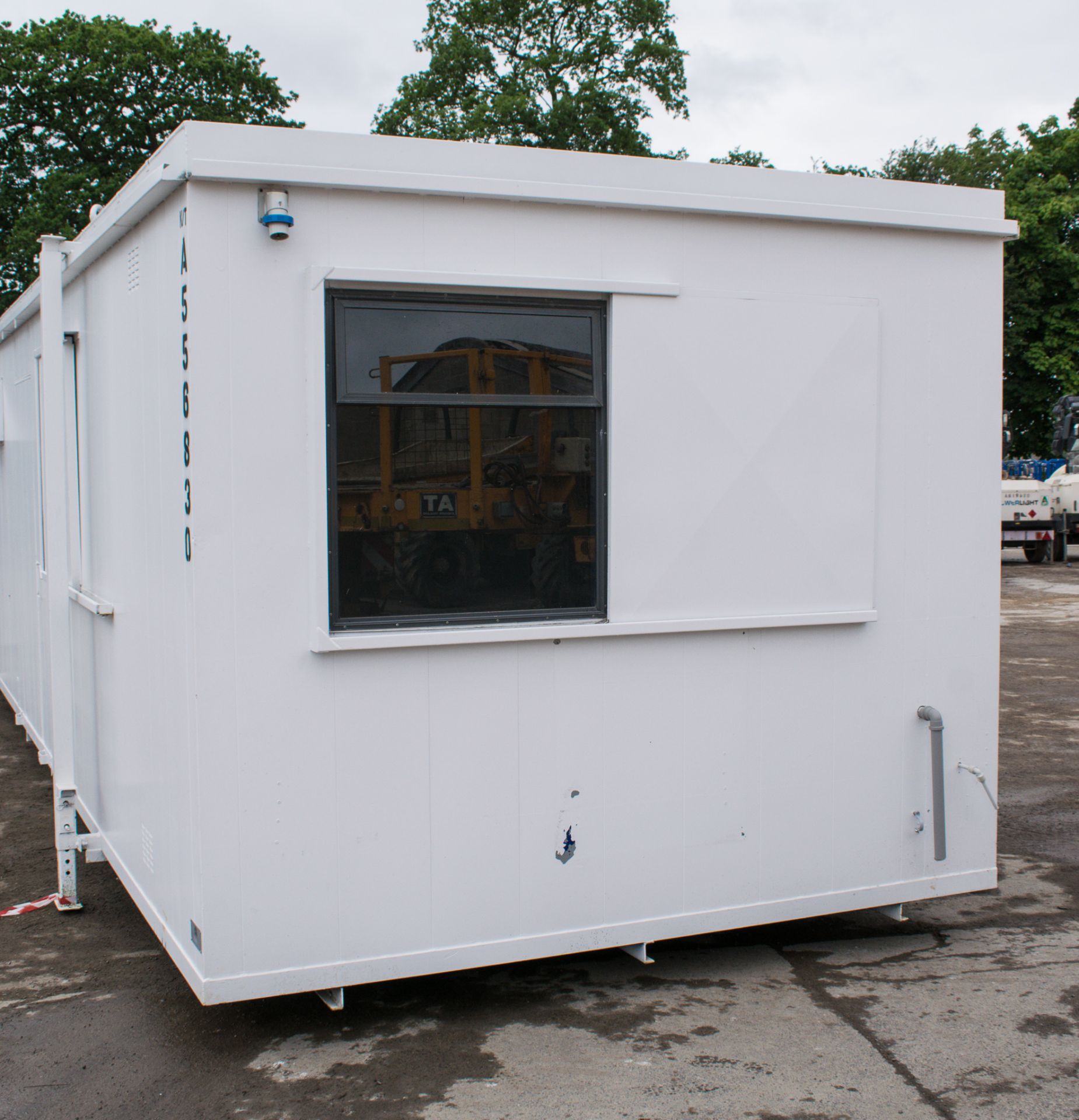 32 foot x 10 foot anti vandal canteen / toilet block comprising canteen with sink unit in one half - Image 7 of 15