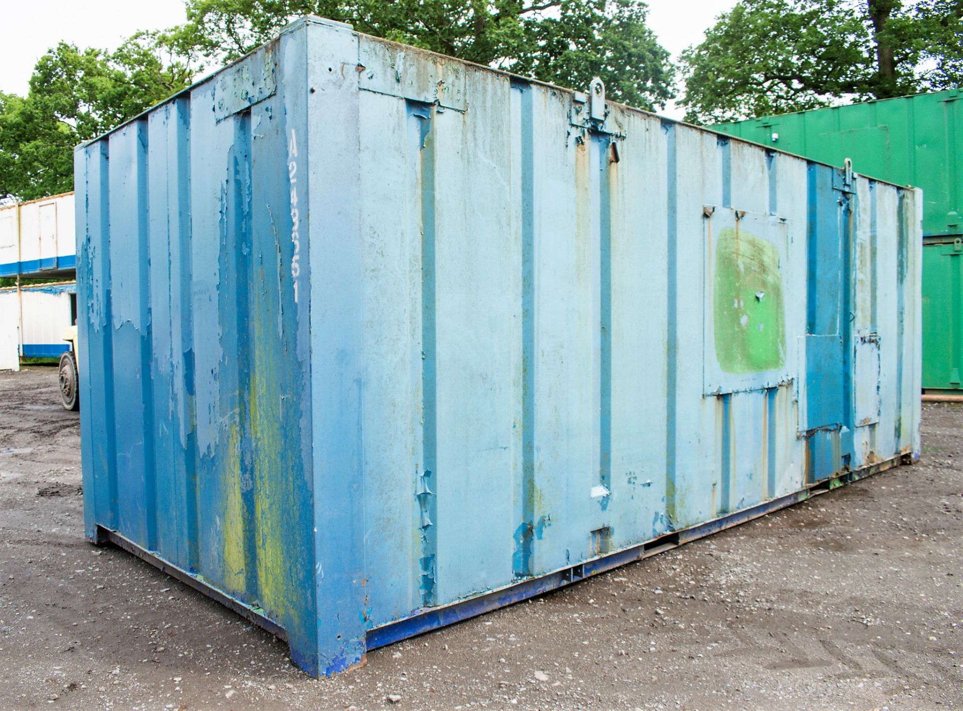 21 ft x 9 ft steel store site unit c/w keys A248651 - Image 3 of 6