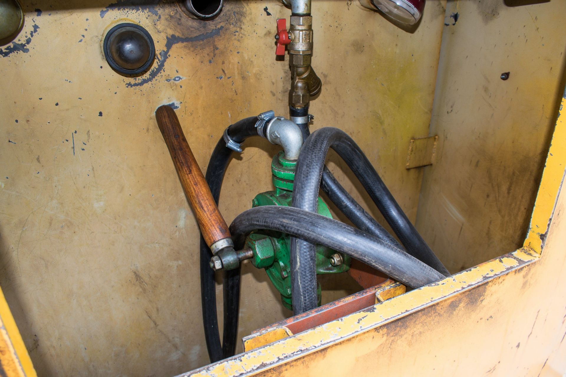 Western 2250 litre bunded fuel bowser c/w hand pump, delivery hose & nozzle JB1675 - Image 3 of 3