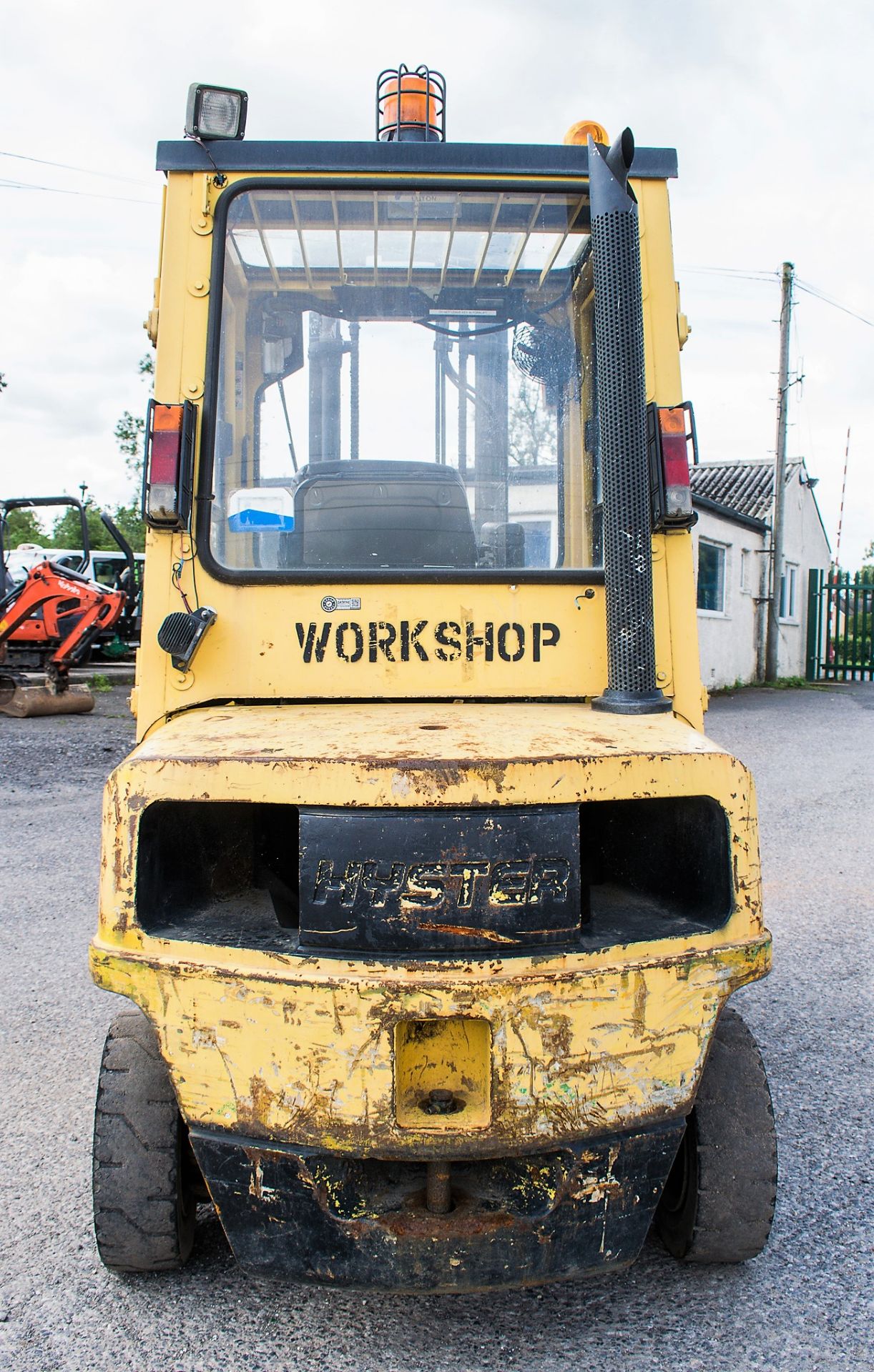 Hyster 2.50XM 2.5 tonne diesel driven fork lift truck Year: 1998 S/N: H177B06166V Recorded Hours: - Image 6 of 11