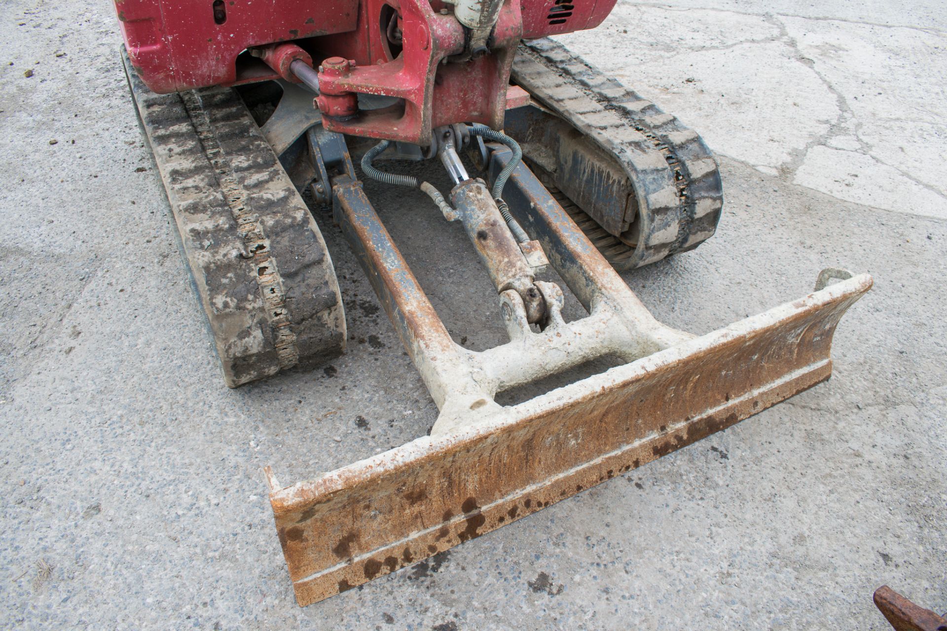 Takeuchi TB228 2.8 tonne rubber tracked mini excavator Year: 2012 S/N: 2801768 Recorded Hours: Not - Image 11 of 13