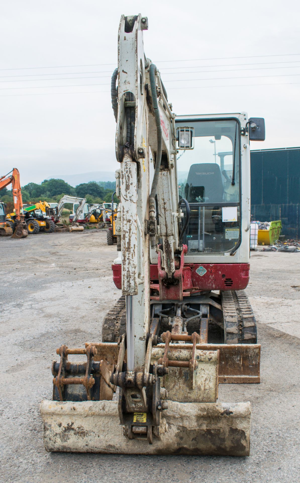 Takeuchi TB228 2.8 tonne rubber tracked mini excavator Year: 2012 S/N: 2801768 Recorded Hours: Not - Image 5 of 13