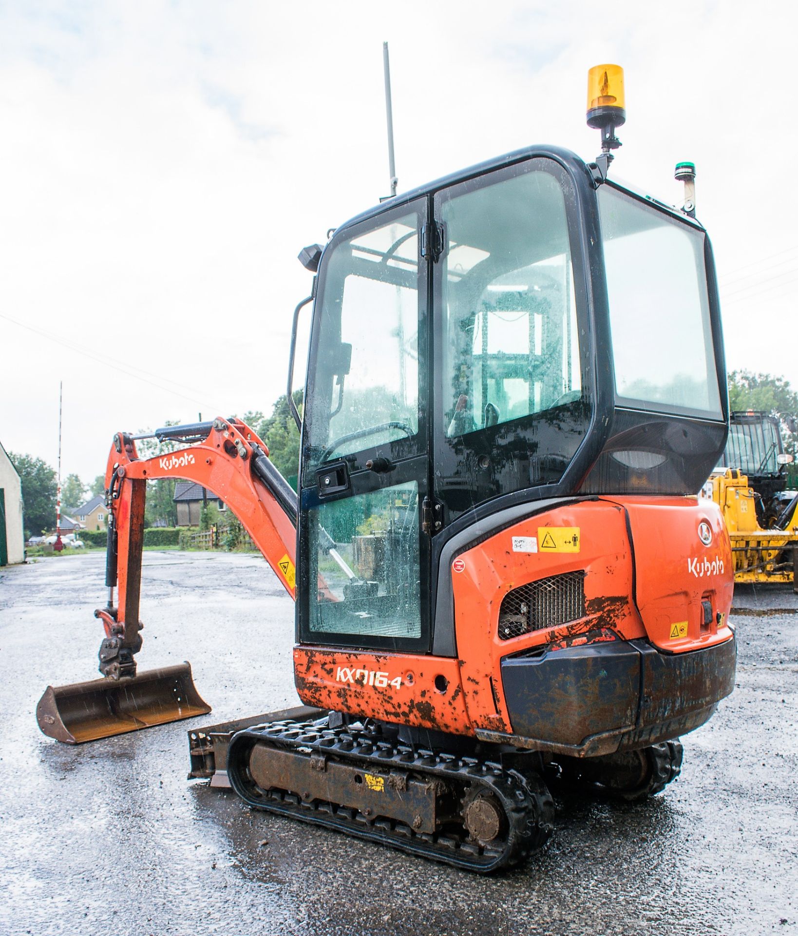 Kubota KX16-4 1.5 tonne rubber tracked excavator Year: 2013 S/N: 57032 Recorded Hours: 2245 blade, - Image 3 of 13