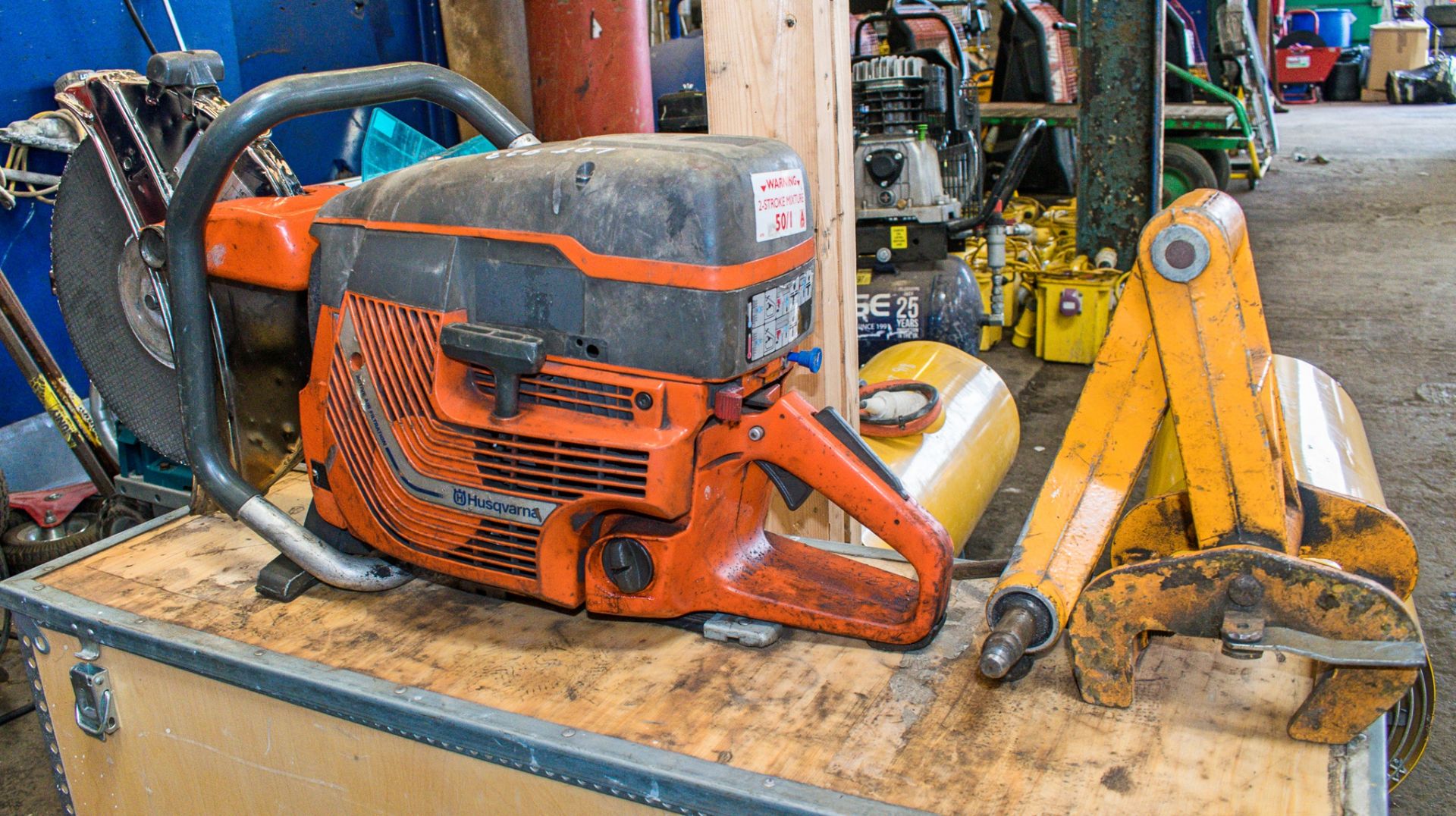 Husqvarna K1260 petrol driven cut off saw c/w A686536 - Image 2 of 2