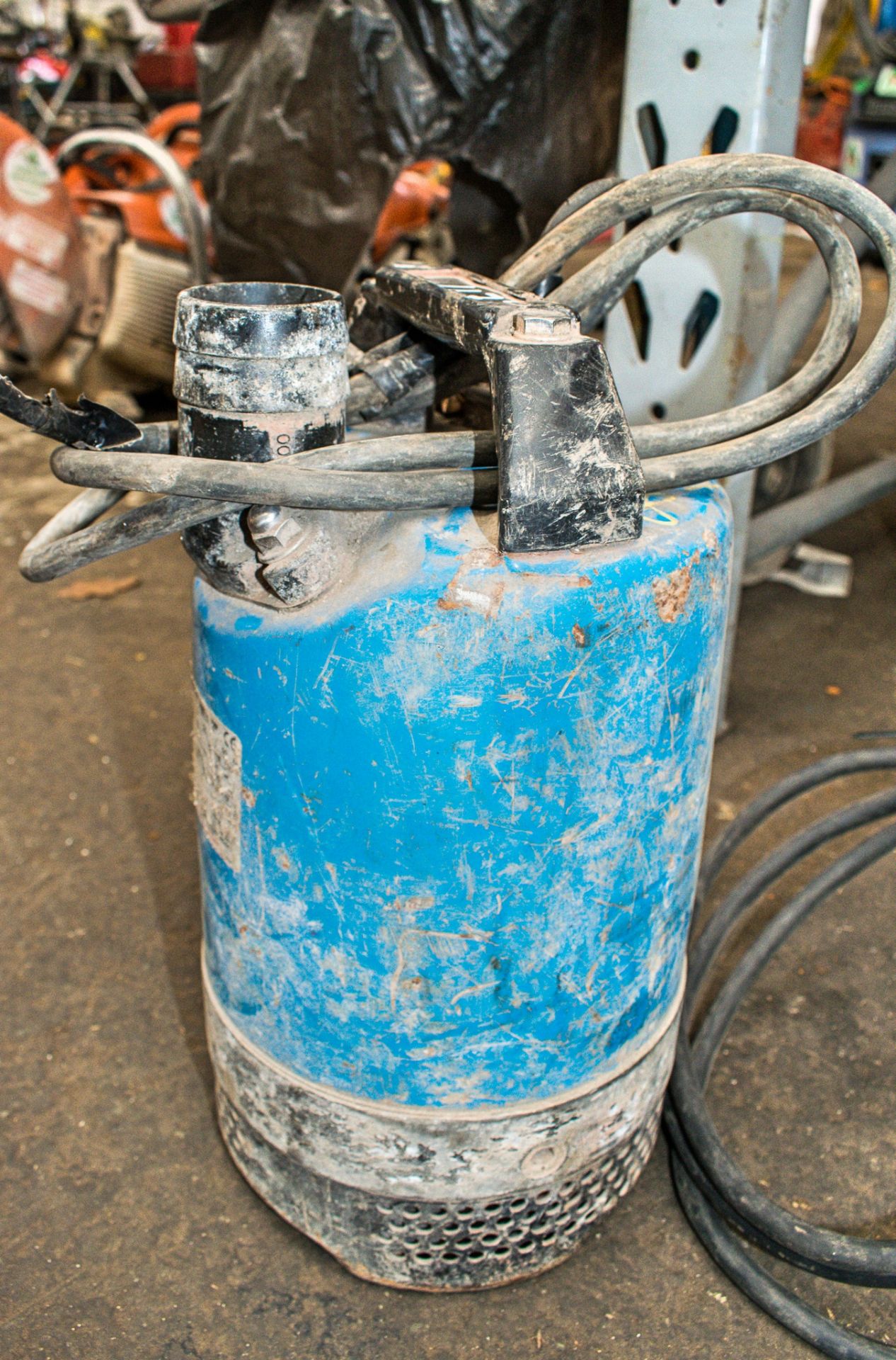 Submersible water pump ** cord cut off **