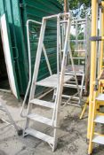 4 tread aluminium step ladder 33A20034