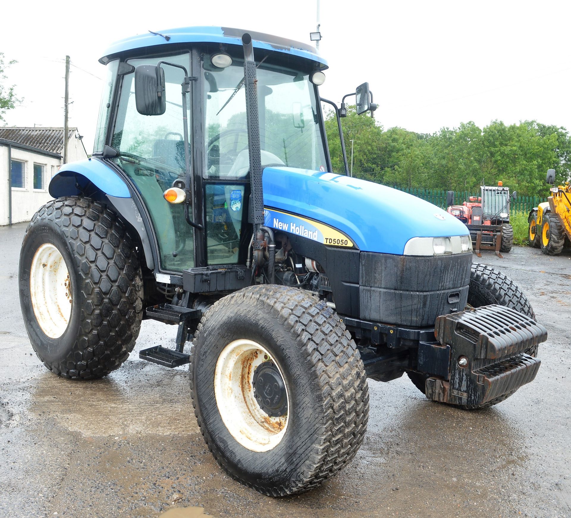 New Holland TD5050 4 wheel drive tractor  Year: WX09FSY Rec Hours: 1539 c/w V5C registration - Image 4 of 9