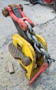 Rail lifting clamp