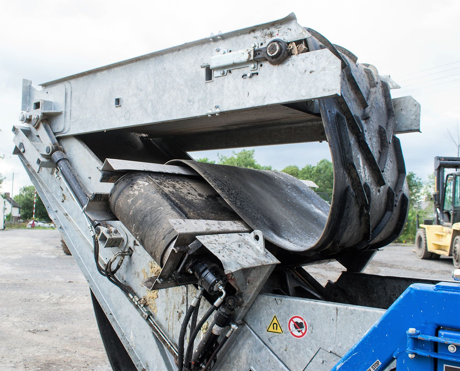 Forus 250 SE diesel twin shaft waste pre shredder Year: 2017 S/N: 638 Recorded Hours: 1019 ( - Image 10 of 20