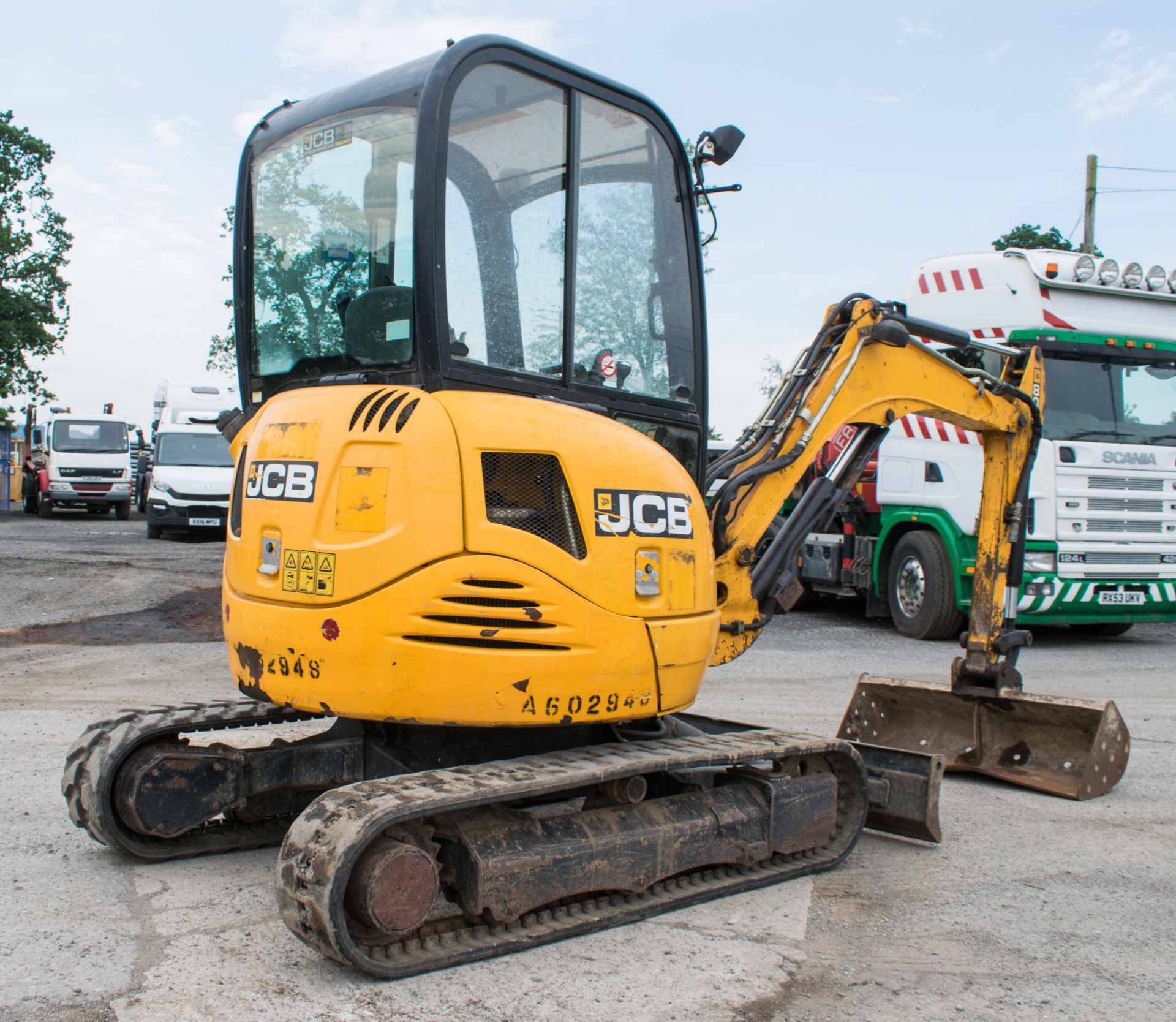 JCB 8025 CTS 2.5 tonne rubber tracked mini excavator Year: 2013 S/N: 2226144 Recorded Hours: 2961 - Image 4 of 12
