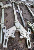 Robel rail lifter A671495