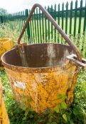 1000 litre crane tipping bucket