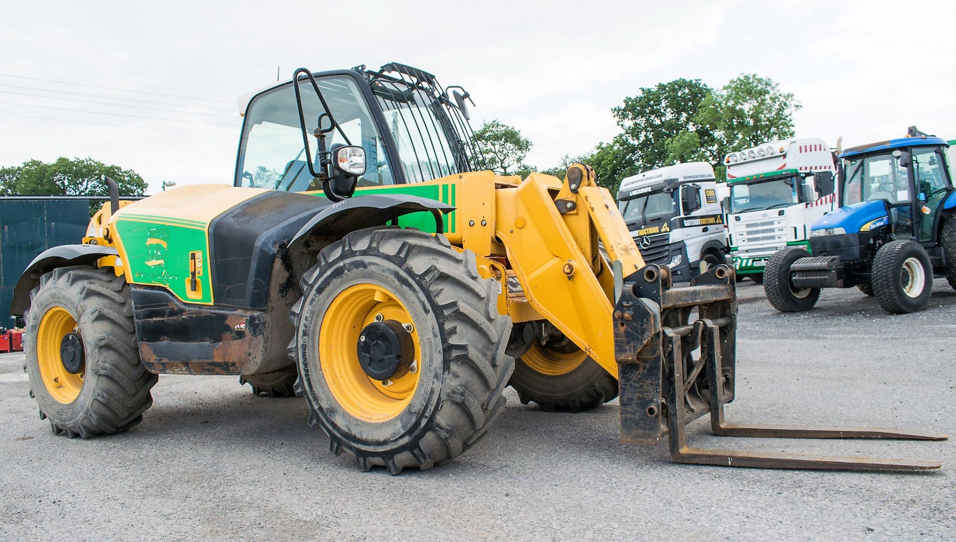 JCB 531-70 7 metre telescopic handler Year: 2013 S/N: 2178066 Recorded Hours: 2151 - Image 2 of 13