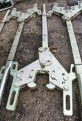 Robel rail lifter A682863