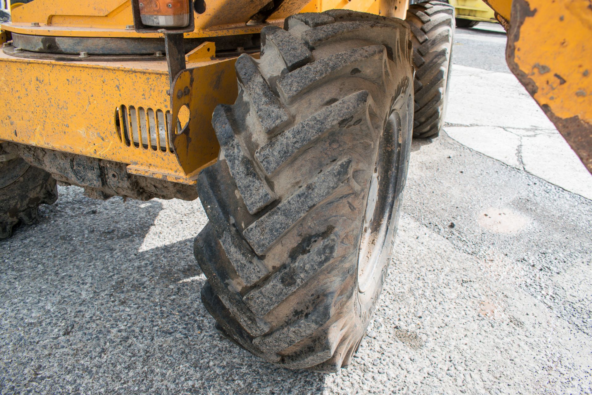 Thwaites 3 tonne swivel skip dumper Year: 2013 S/N: 30905448 Recorded Hours: 1031 A602321 - Image 8 of 14