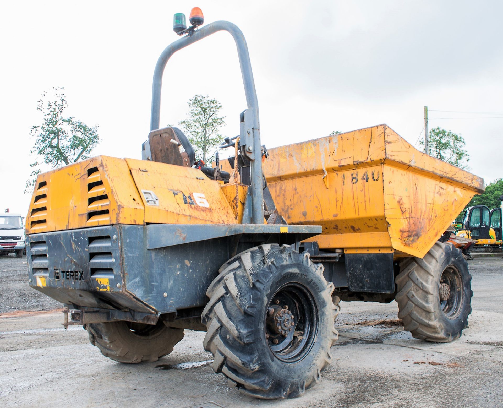 Benford Terex 6 tonne straight skip dumper Year: 2010 S/N: TS2799 Recorded Hours: 2745 1840 - Image 4 of 14