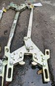 Robel rail lifter A649786