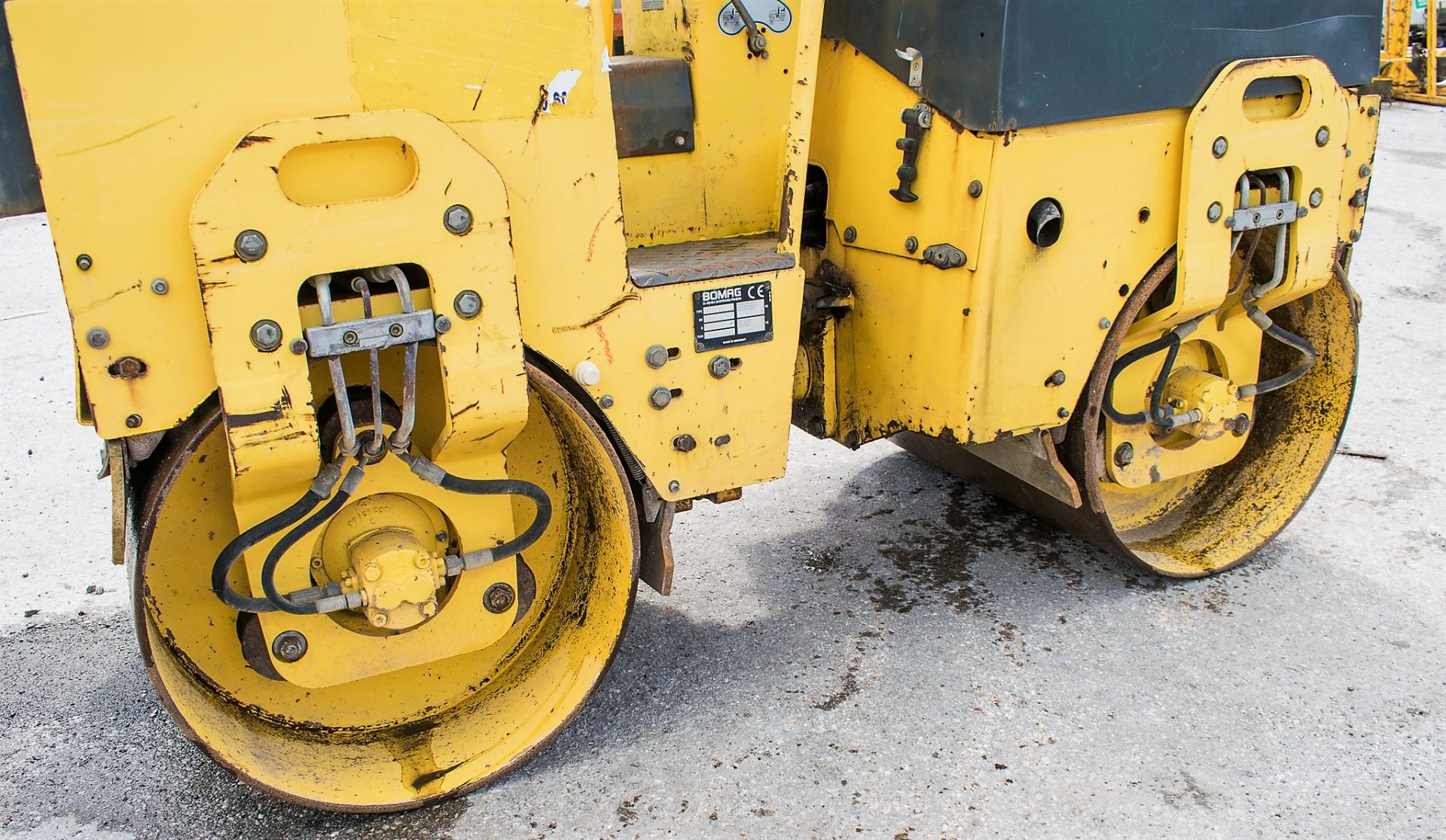 Bomag BW80 ADH-2 double drum ride on roller Year: 2007 S/N: 447058 Recorded Hours: 847 1078 - Image 8 of 11