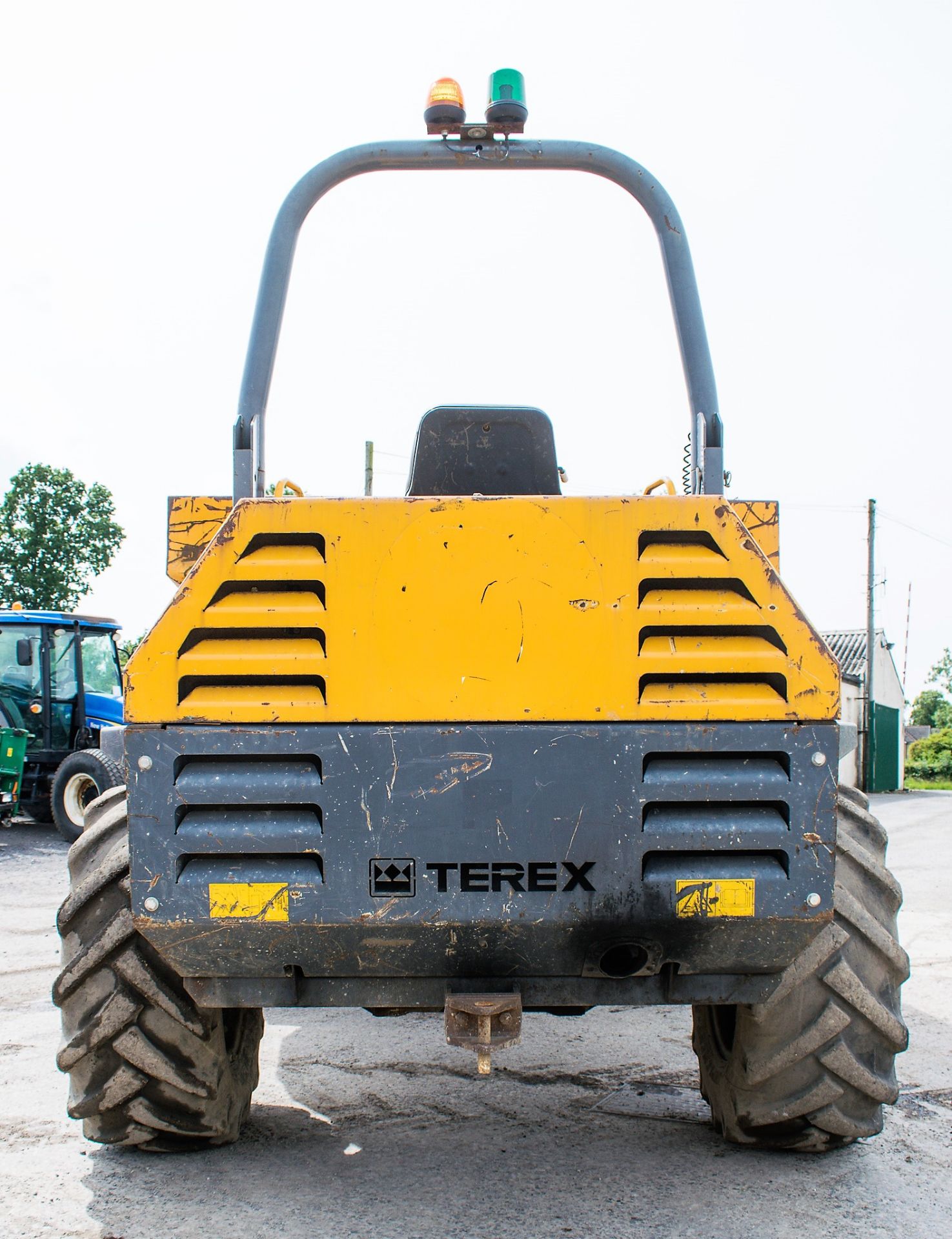 Benford Terex 6 tonne straight skip dumper Year:2010 S/N: 2807 Recorded Hours: 2695 1839 - Image 6 of 15