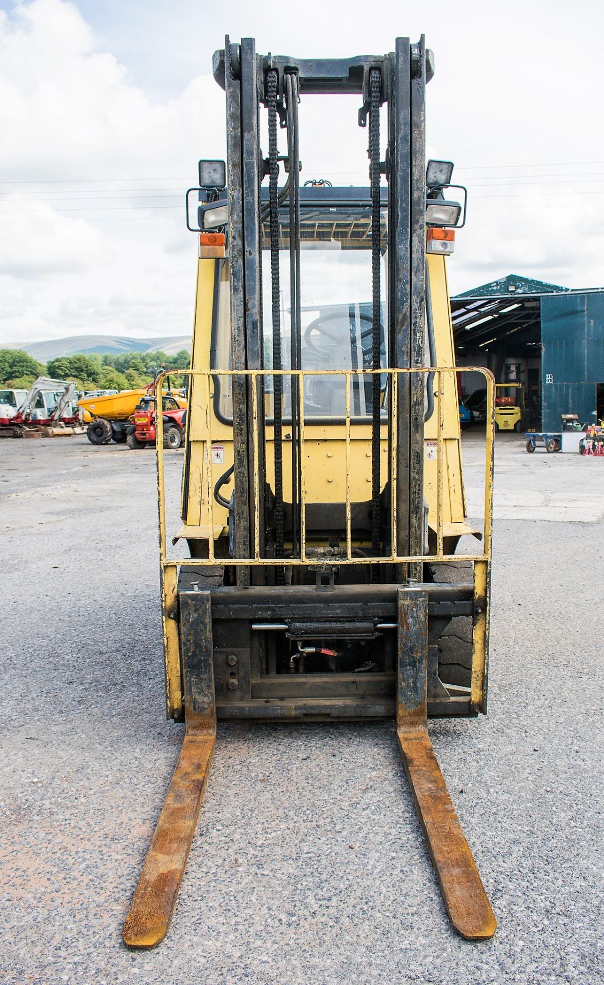 Hyster 2.50XM 2.5 tonne diesel driven fork lift truck Year: 1998 S/N: H177B06166V Recorded Hours: - Image 5 of 11