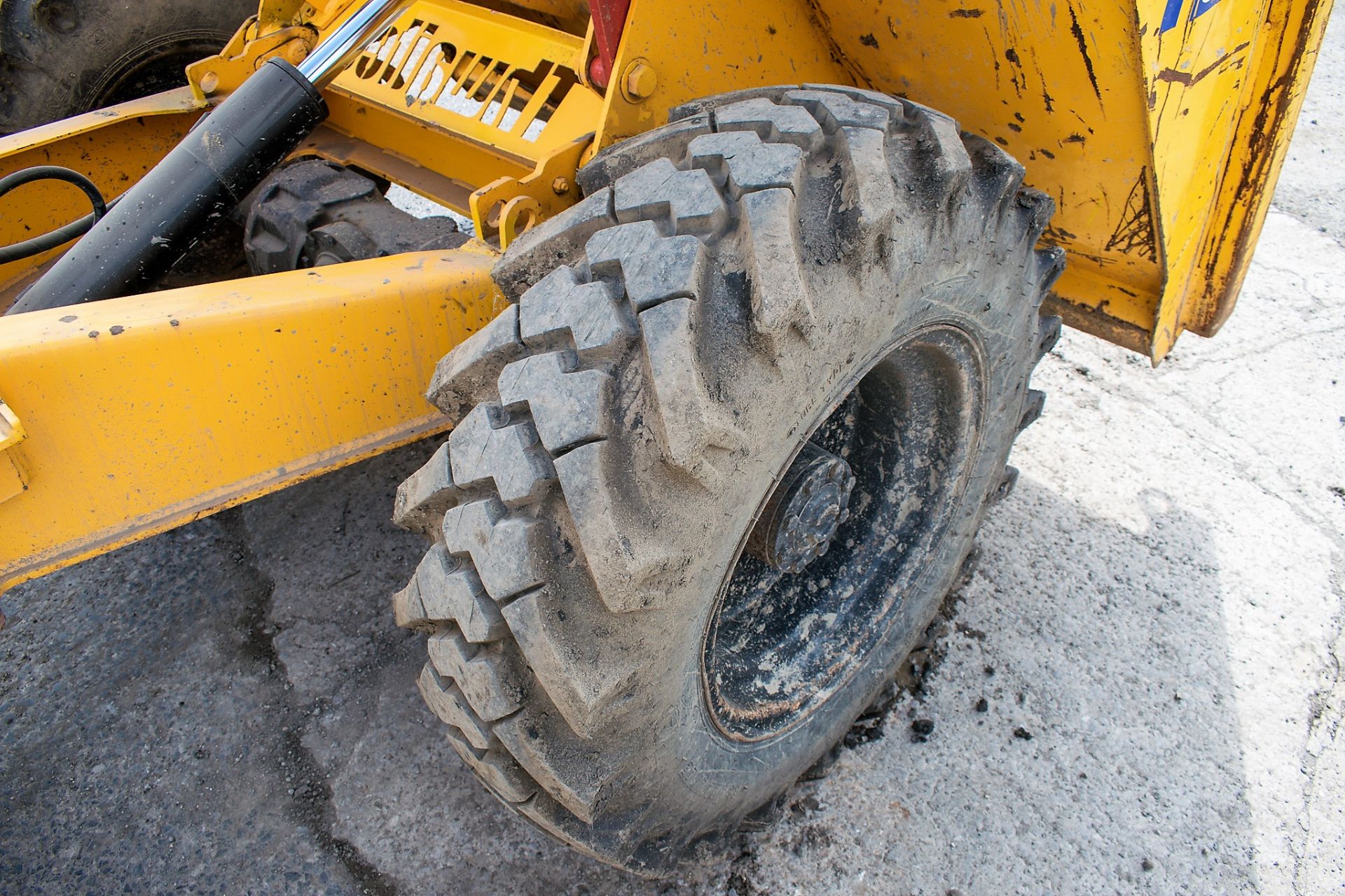 Thwaites 4 tonne straight skip dumper Year: 2004 S/N: 5620 Recorded Hours: 2608 716 - Image 12 of 14