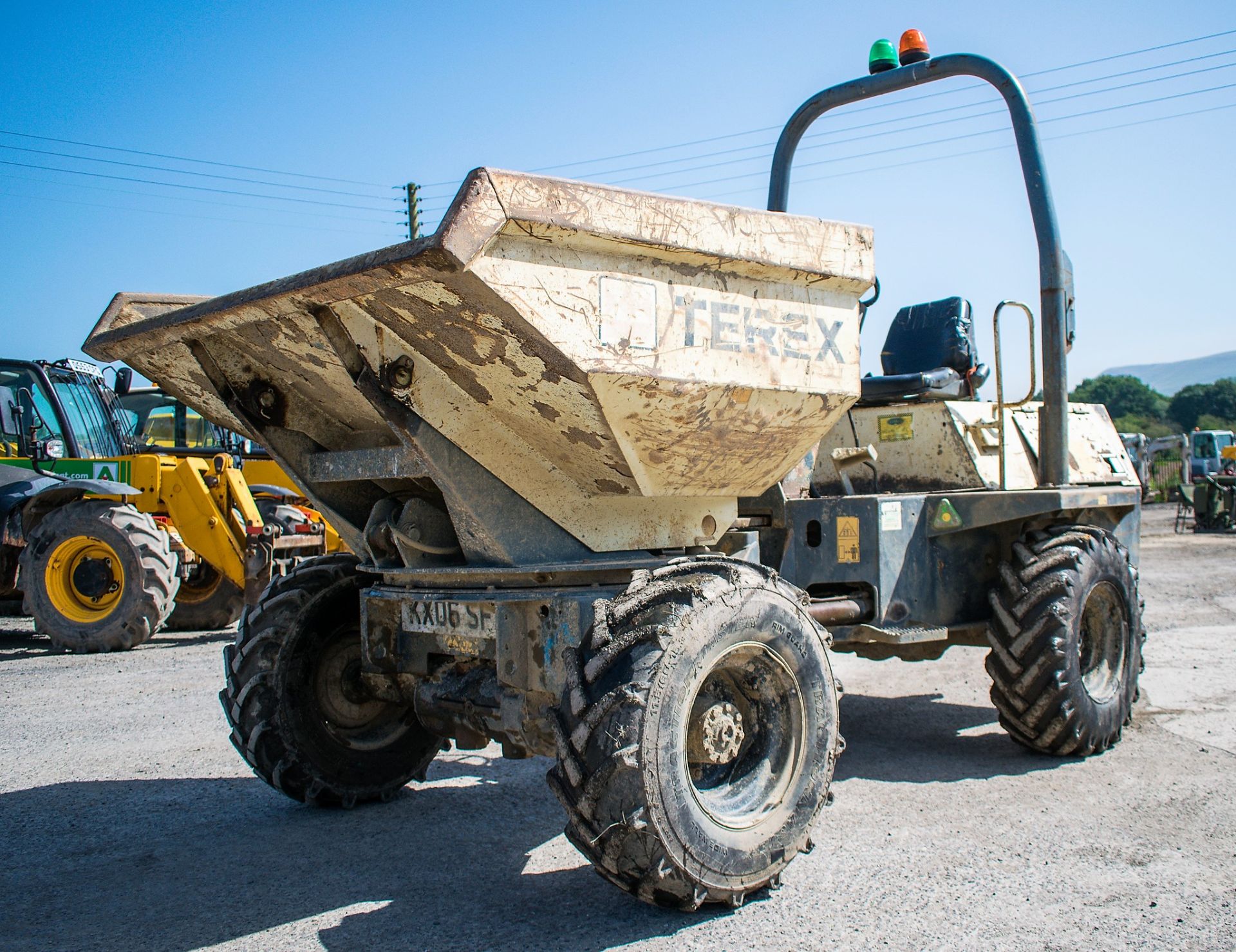 Benford Terex 3 tonne swivel skip dumper Year: 2006 S/N: E604ES122 Recorded Hours: Not displayed (